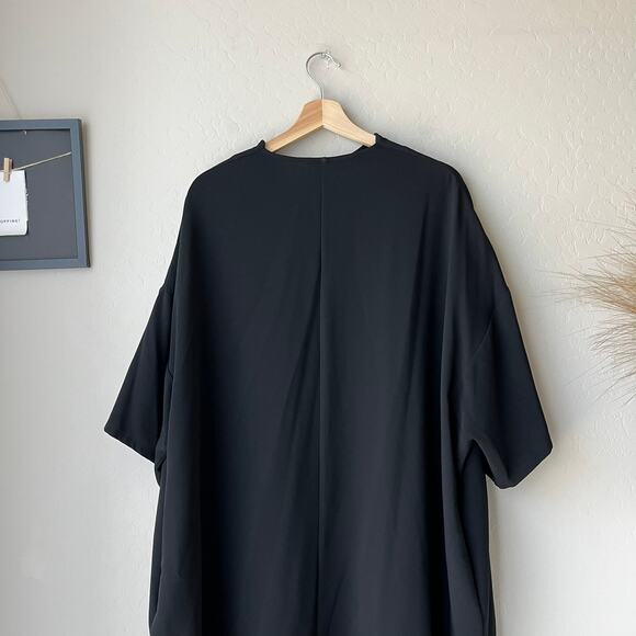 Shaina Mote Dress Black Short Sleeve Split Neck Relaxed Shift Midi Dress OS - Picture 6 of 7